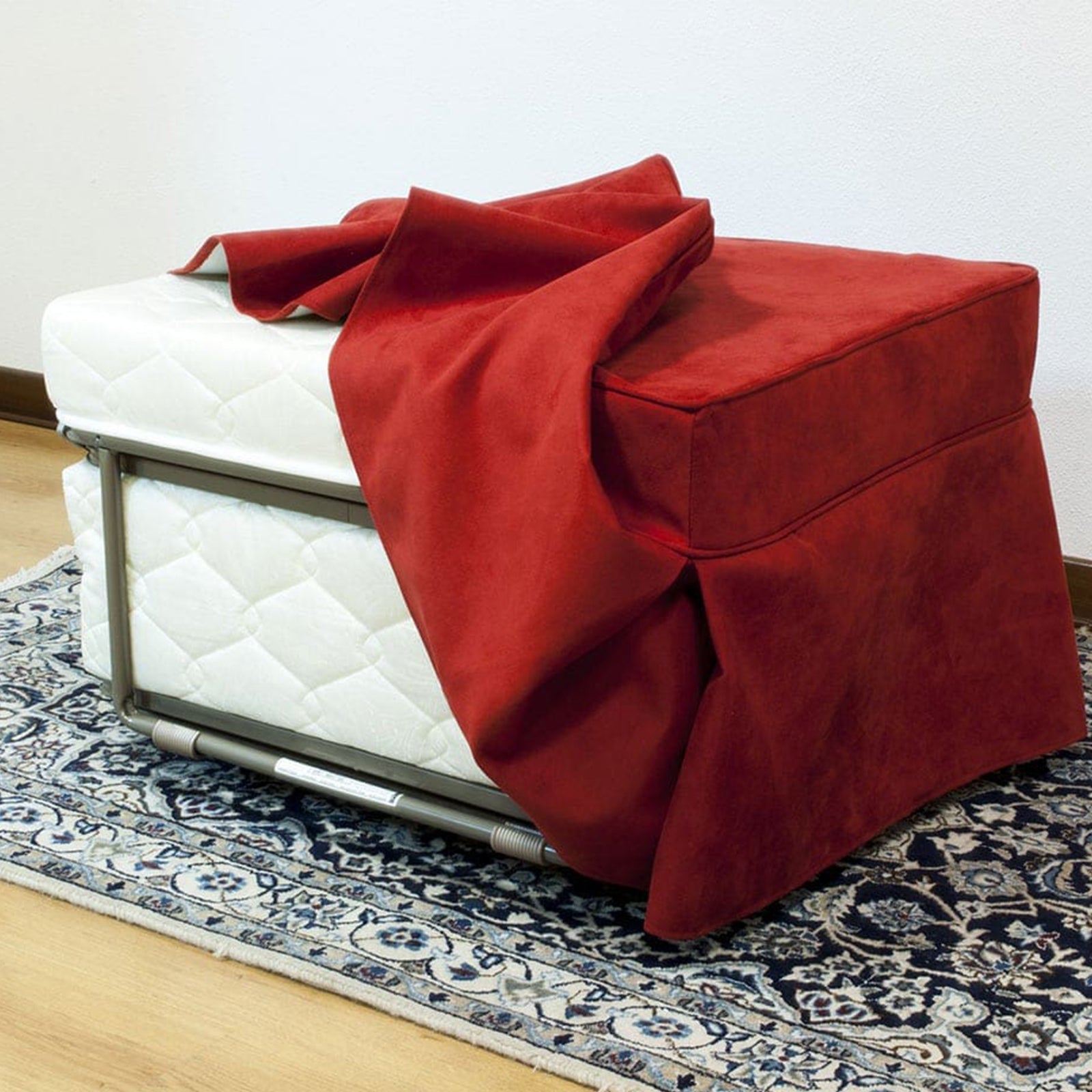 Pouf letto trasformabile Mercurio pieghevole con materasso Made in Italy