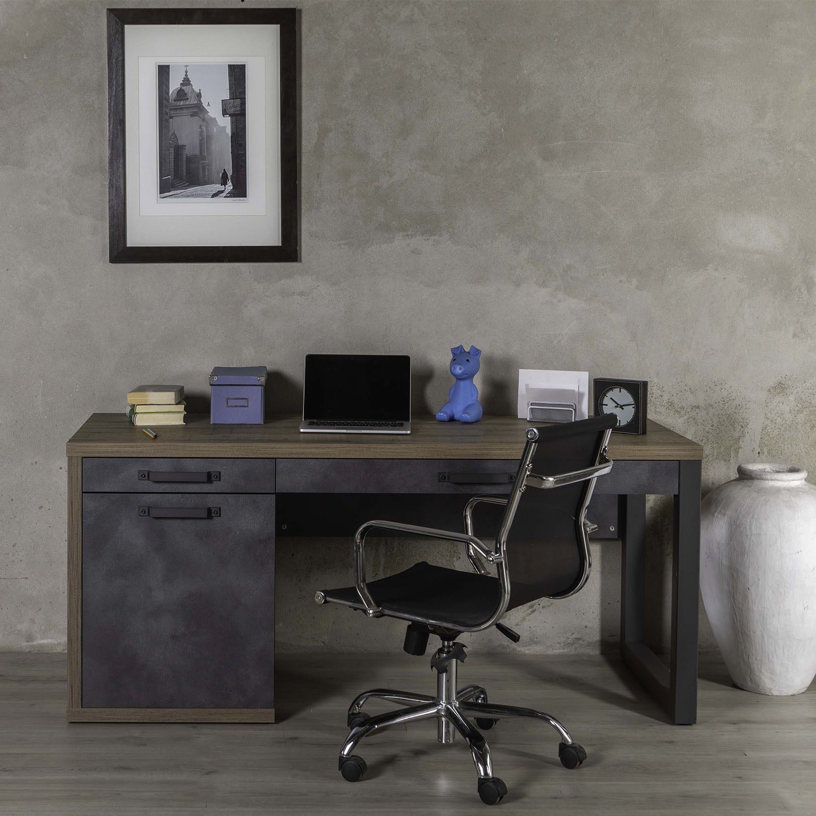 Scrivania da ufficio porta PC stile Industrial con 1 anta e 2 cassetti  color rovere e nero 170 cm